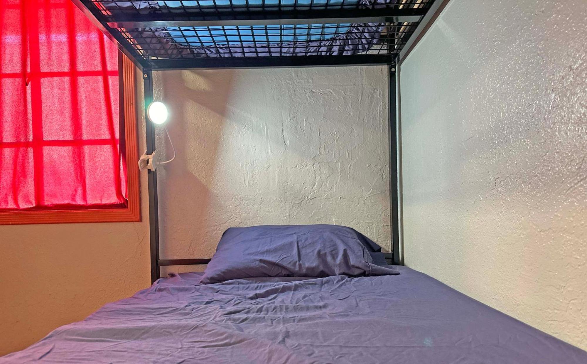 Sin City Hostel Las Vegas Dış mekan fotoğraf