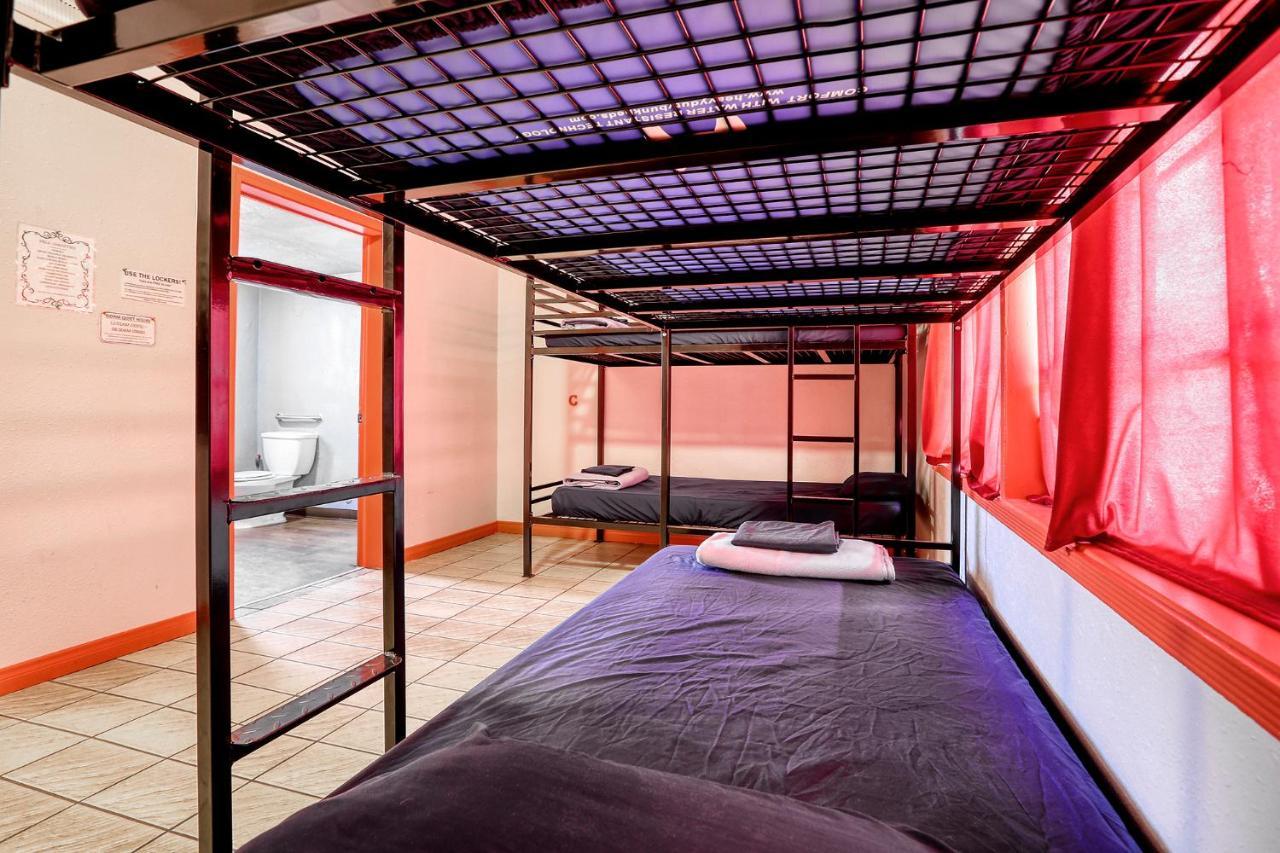 Sin City Hostel Las Vegas Dış mekan fotoğraf