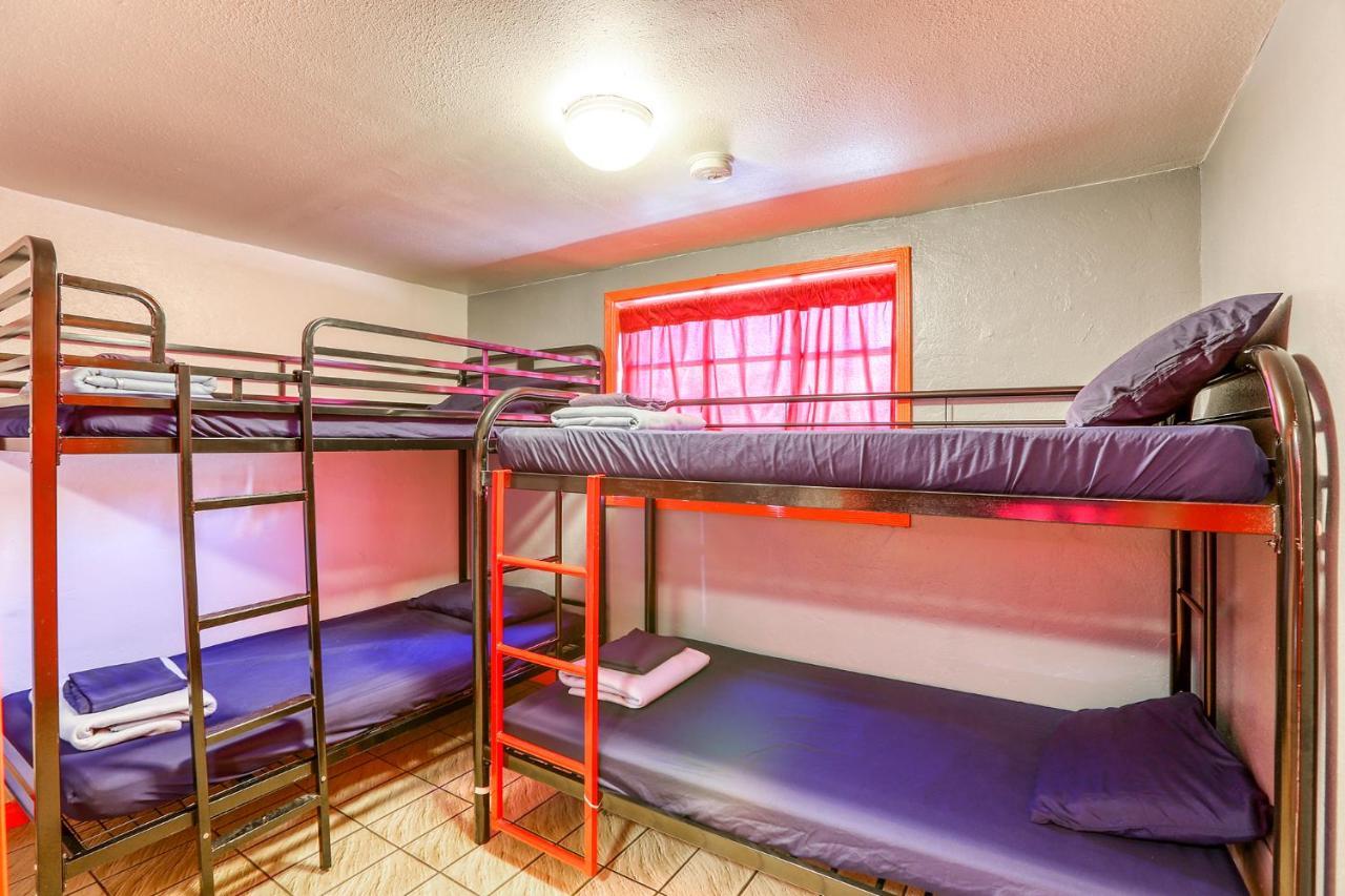 Sin City Hostel Las Vegas Dış mekan fotoğraf
