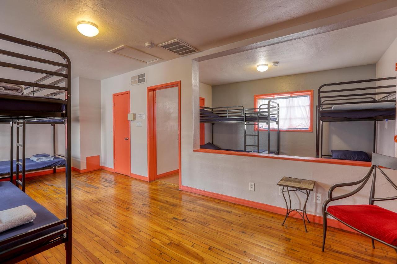 Sin City Hostel Las Vegas Dış mekan fotoğraf